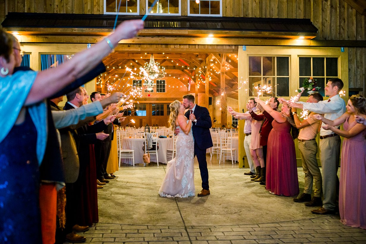 BarnsOfKanak_RichmondWedding_FallWedding_VirginiaBride_youseephotography_TraylorPobiak_pic353.jpg