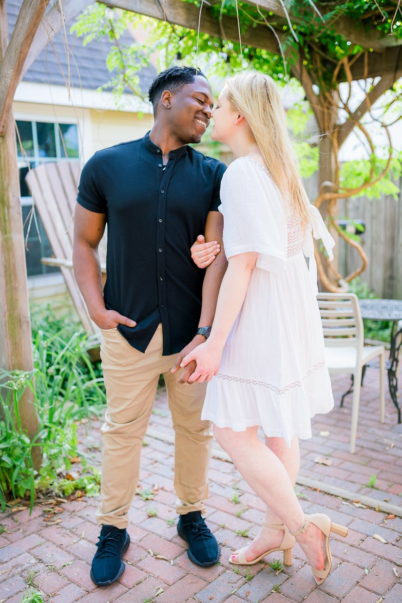 engagement_spring_downtownFredericksburg_fredericksburgweddingphotographer_youseephotography_MeredithSteven_pic47.jpg