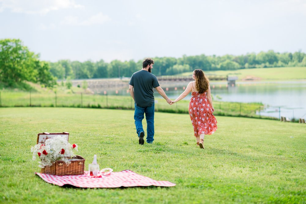 engagement_LakeMooney_fredericksburgweddingphotographer_youseephotography_CarlyReace_blogpic44.jpg