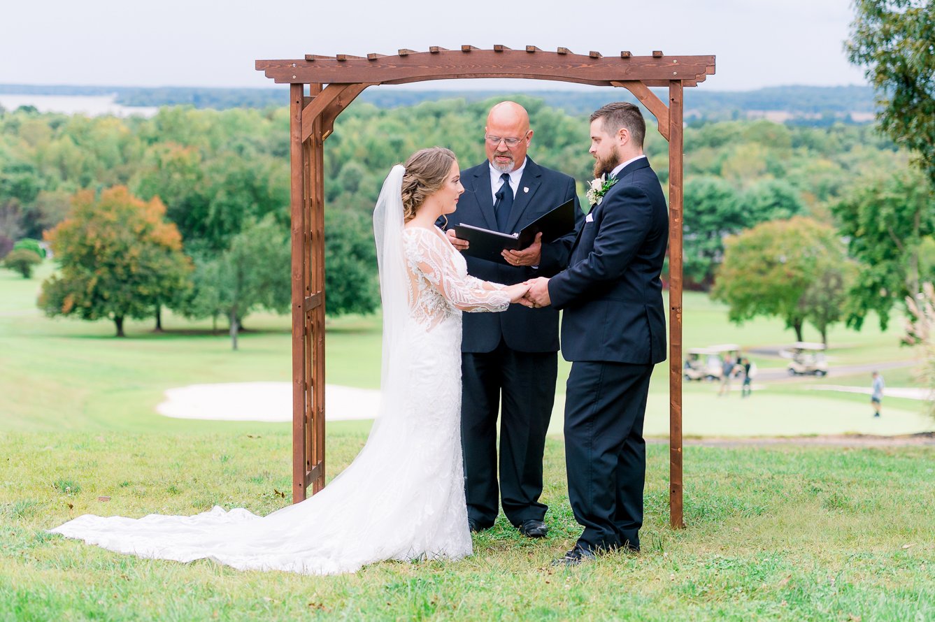 WicomicoGolfCourse_FallWedding_southernmarylandphotographer_fredericksburgweddingphotographer_youseephotography_blog_NatalieSam_pic46.jpg