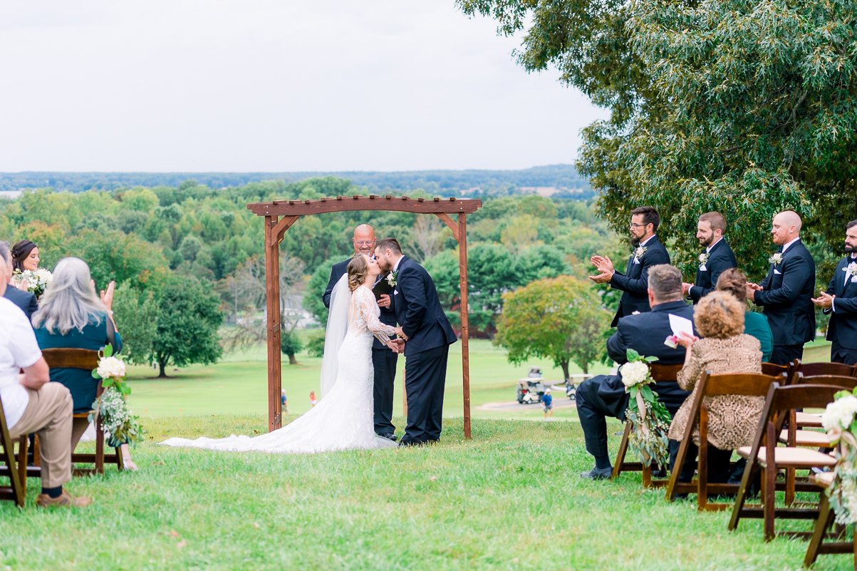 WicomicoGolfCourse_FallWedding_southernmarylandphotographer_fredericksburgweddingphotographer_youseephotography_blog_NatalieSam_pic56.jpg