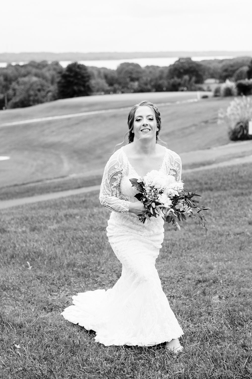 WicomicoGolfCourse_FallWedding_southernmarylandphotographer_fredericksburgweddingphotographer_youseephotography_blog_NatalieSam_pic112.jpg