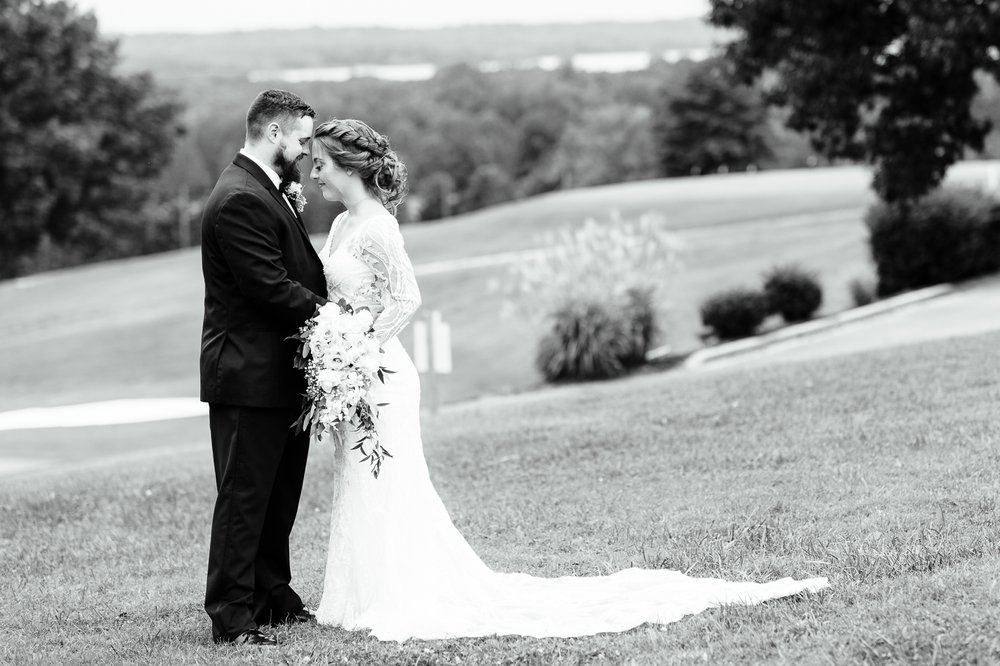 WicomicoGolfCourse_FallWedding_southernmarylandphotographer_fredericksburgweddingphotographer_youseephotography_blog_NatalieSam_pic114.jpg