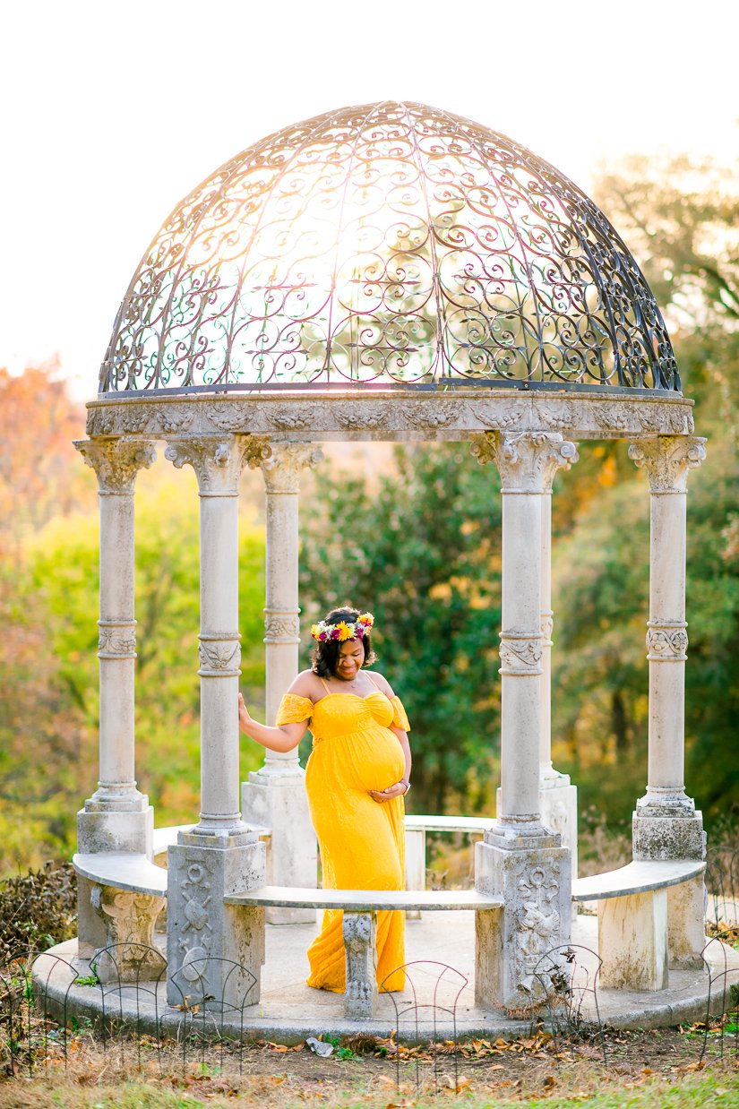 RichmondPhotographer_FredericksburgPhotographer_Maternity_FallPhotos_MaymontPark_youseephotography_WhitleyJames_blogpic21.jpg