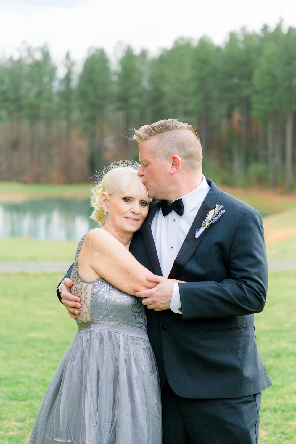 TheBarnAtTimberCreek_Spring_RichmondWeddingphotographer_youseephotography_LauranClint_blog_pic23.jpg