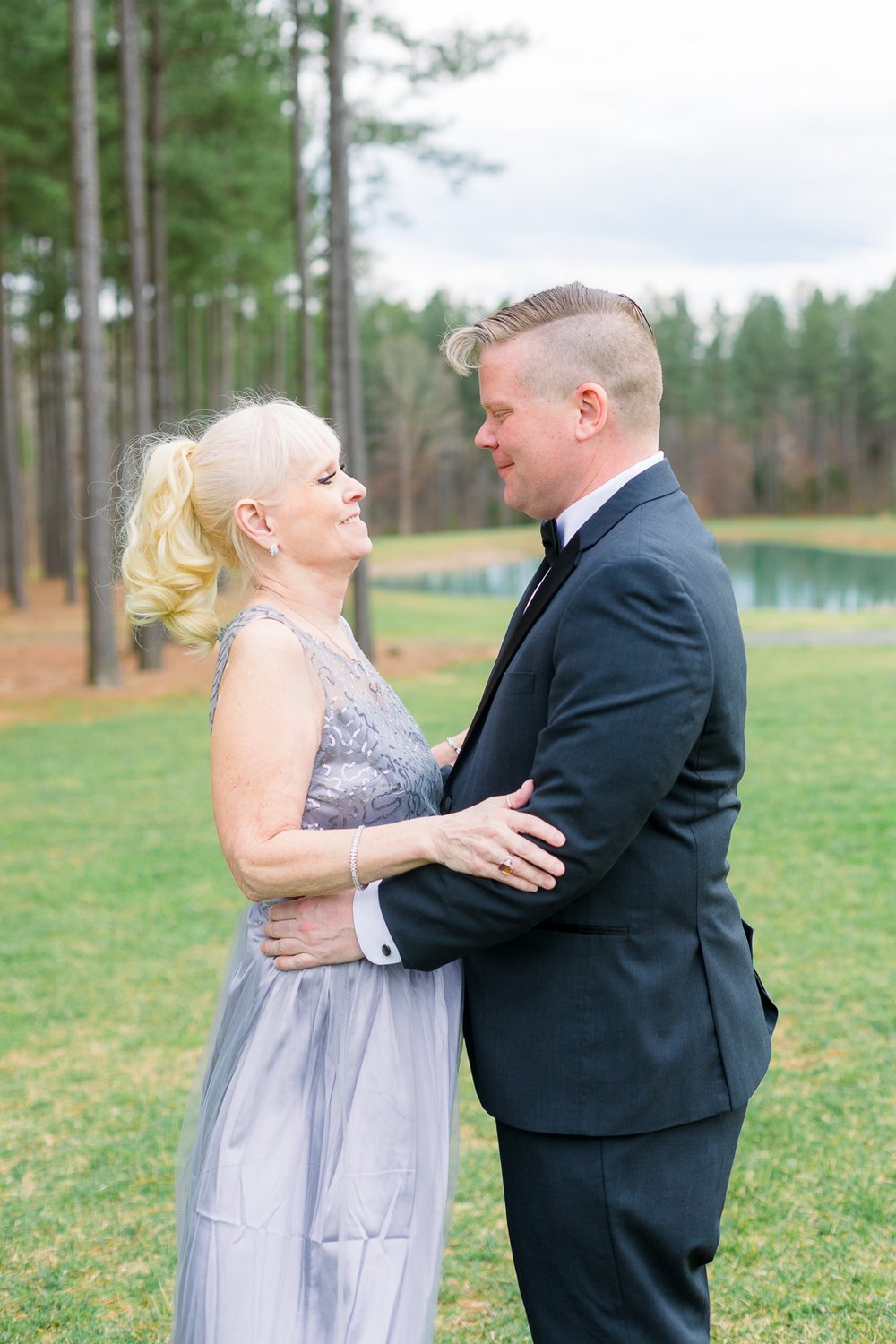 TheBarnAtTimberCreek_Spring_RichmondWeddingphotographer_youseephotography_LauranClint_blog_pic25.jpg