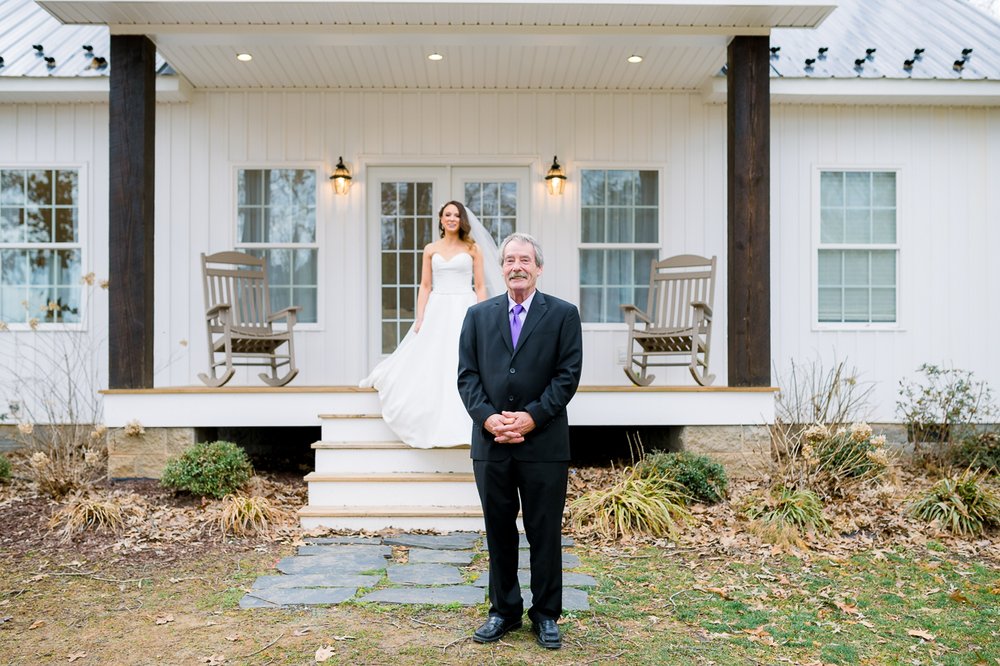 TheBarnAtTimberCreek_Spring_RichmondWeddingphotographer_youseephotography_LauranClint_blog_pic27.jpg