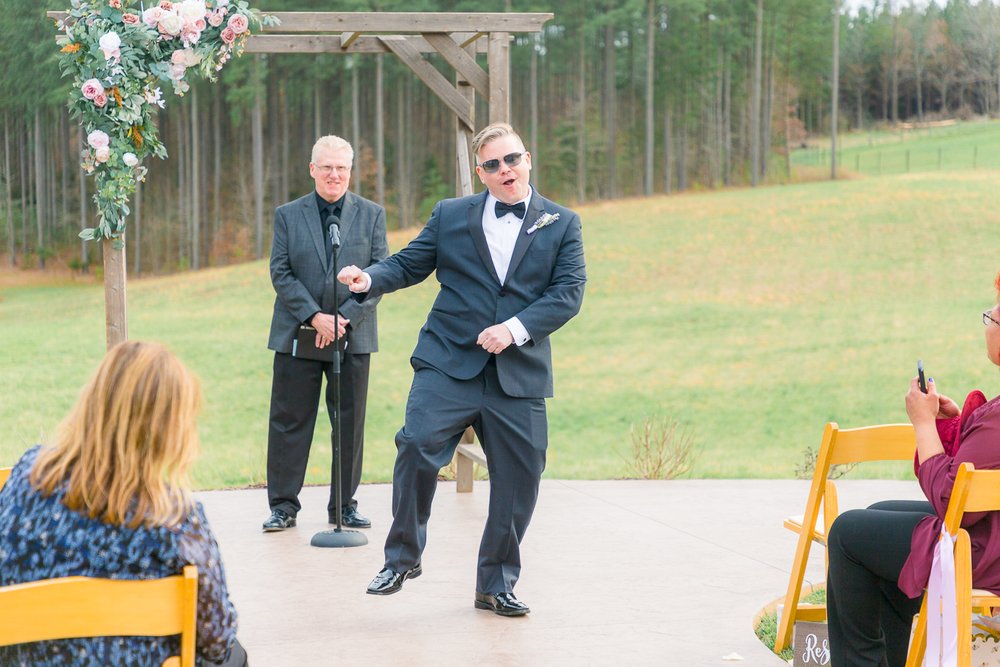 TheBarnAtTimberCreek_Spring_RichmondWeddingphotographer_youseephotography_LauranClint_blog_pic50.jpg