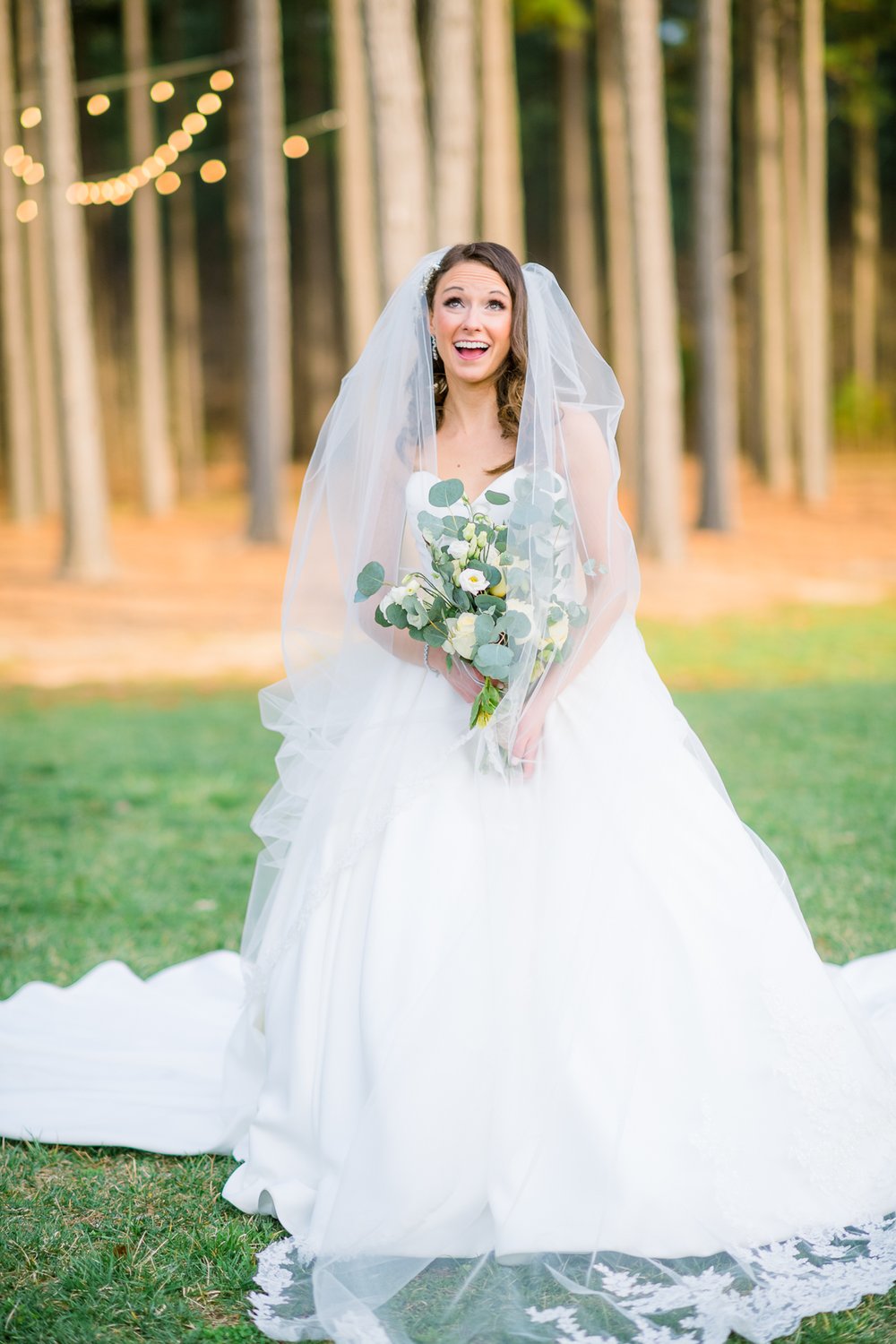 TheBarnAtTimberCreek_Spring_RichmondWeddingphotographer_youseephotography_LauranClint_blog_pic147.jpg