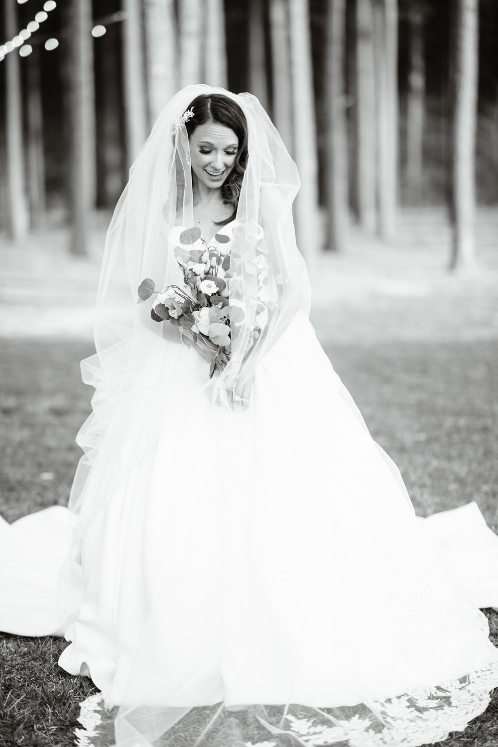 TheBarnAtTimberCreek_Spring_RichmondWeddingphotographer_youseephotography_LauranClint_blog_pic149.jpg