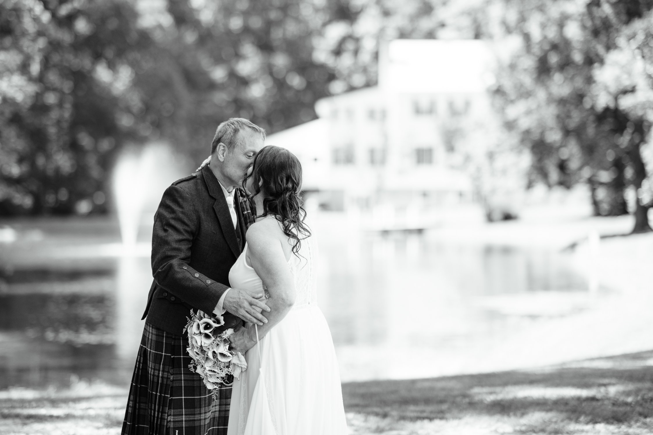 StevensonRidge_SummerWedding_FredericksburgWeddingPhotographer_youseephotography_FrancieBrad_blog_pic1.jpg