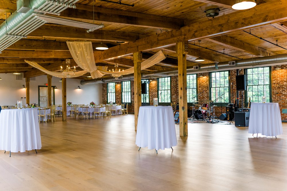 WoolenMill_TheSIlkMill_FredericksburgWeddingVenue_DowntownFredericksburg_VirginiaWeddingVenue_Event_BridalShow2023_youseephotography_pic5.jpg