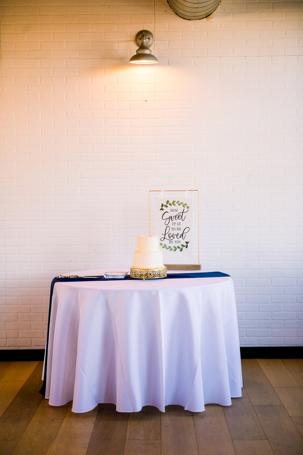 WoolenMill_TheSIlkMill_WinterWedding_FredericksburgWeddingVenue_DowntownFredericksburg_VirginiaWeddingVenue_youseephotography_pic213.jpg