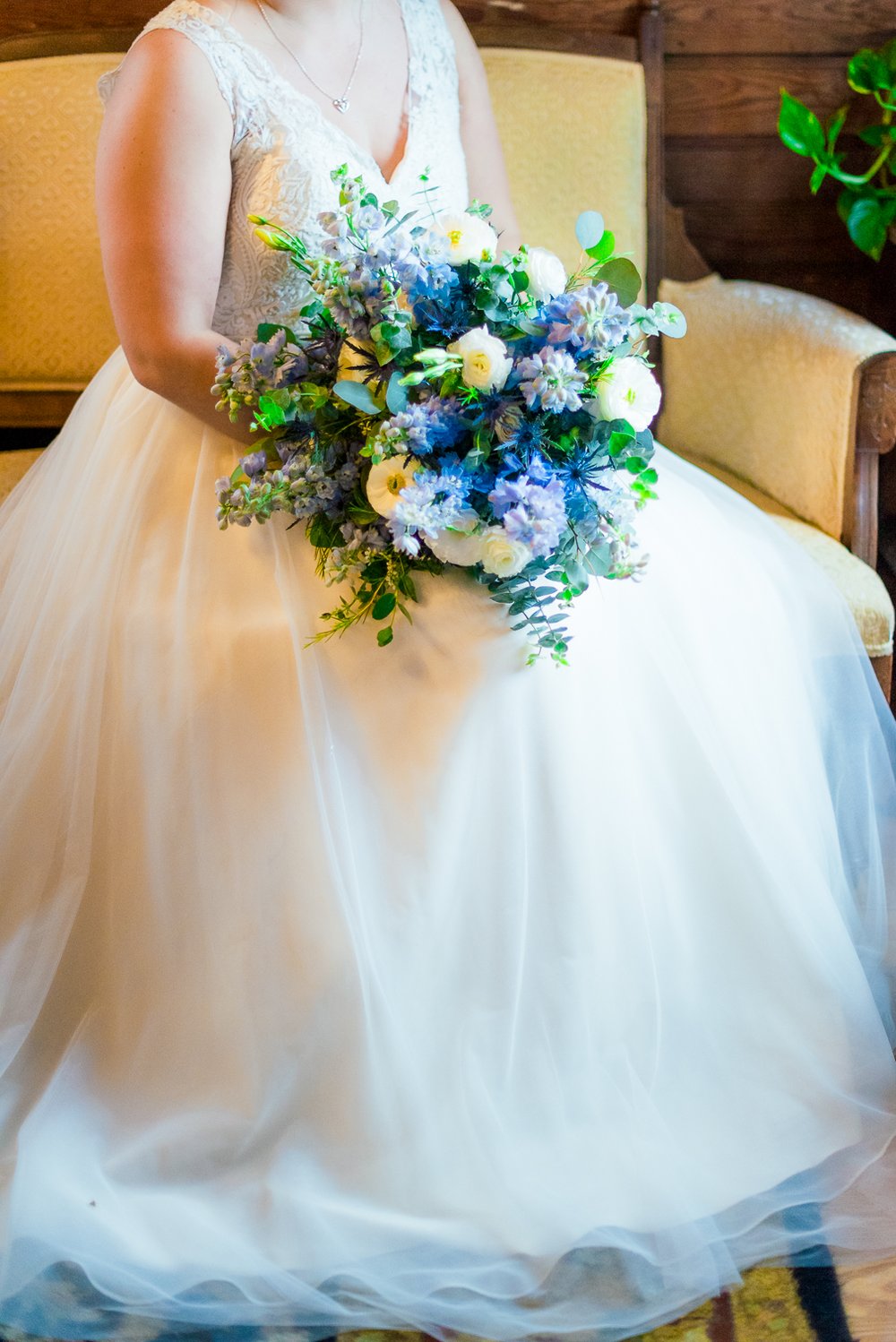 GlasgowFarm_RainWedding_Spring_FredericksburgWeddingphotographer_youseephotography_LeslieNick_blogpic77.jpg