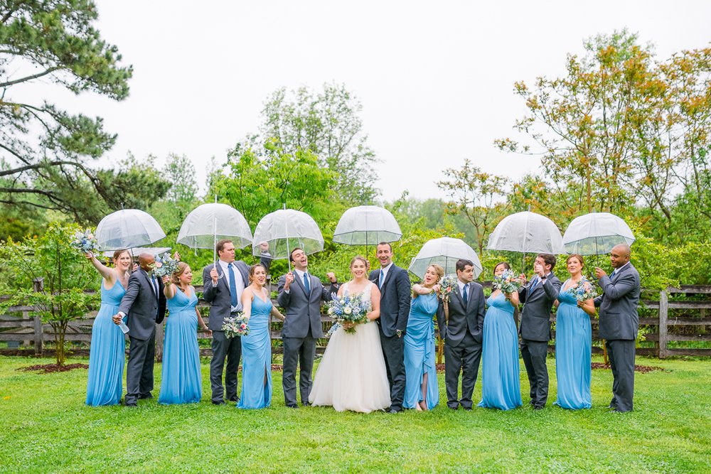 GlasgowFarm_RainWedding_Spring_FredericksburgWeddingphotographer_youseephotography_LeslieNick_blogpic206.jpg