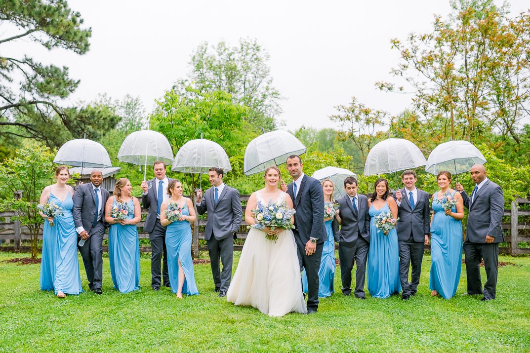 GlasgowFarm_RainWedding_Spring_FredericksburgWeddingphotographer_youseephotography_LeslieNick_blogpic210.jpg