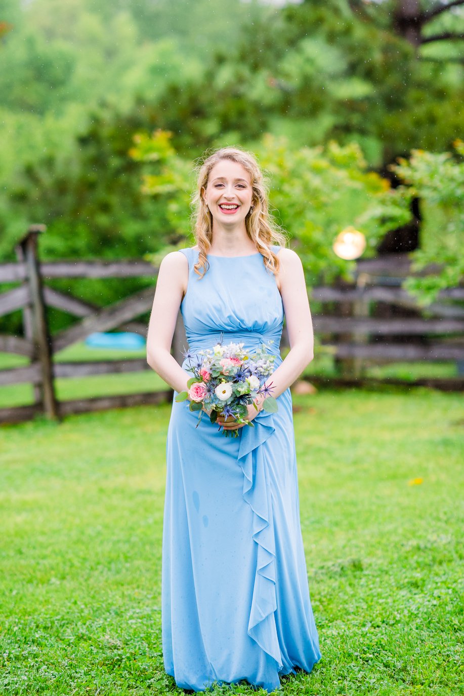 GlasgowFarm_RainWedding_Spring_FredericksburgWeddingphotographer_youseephotography_LeslieNick_blogpic191.jpg