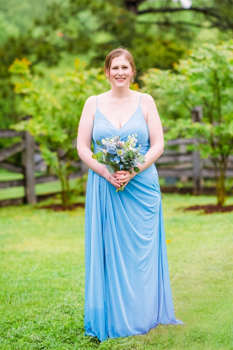 GlasgowFarm_RainWedding_Spring_FredericksburgWeddingphotographer_youseephotography_LeslieNick_blogpic201.jpg