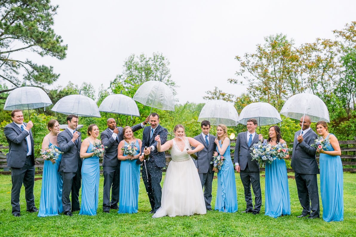 GlasgowFarm_RainWedding_Spring_FredericksburgWeddingphotographer_youseephotography_LeslieNick_blogpic261.jpg