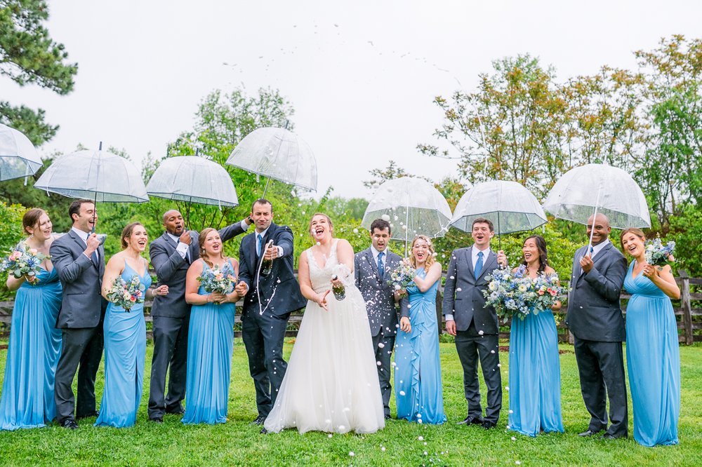 GlasgowFarm_RainWedding_Spring_FredericksburgWeddingphotographer_youseephotography_LeslieNick_blogpic263.jpg