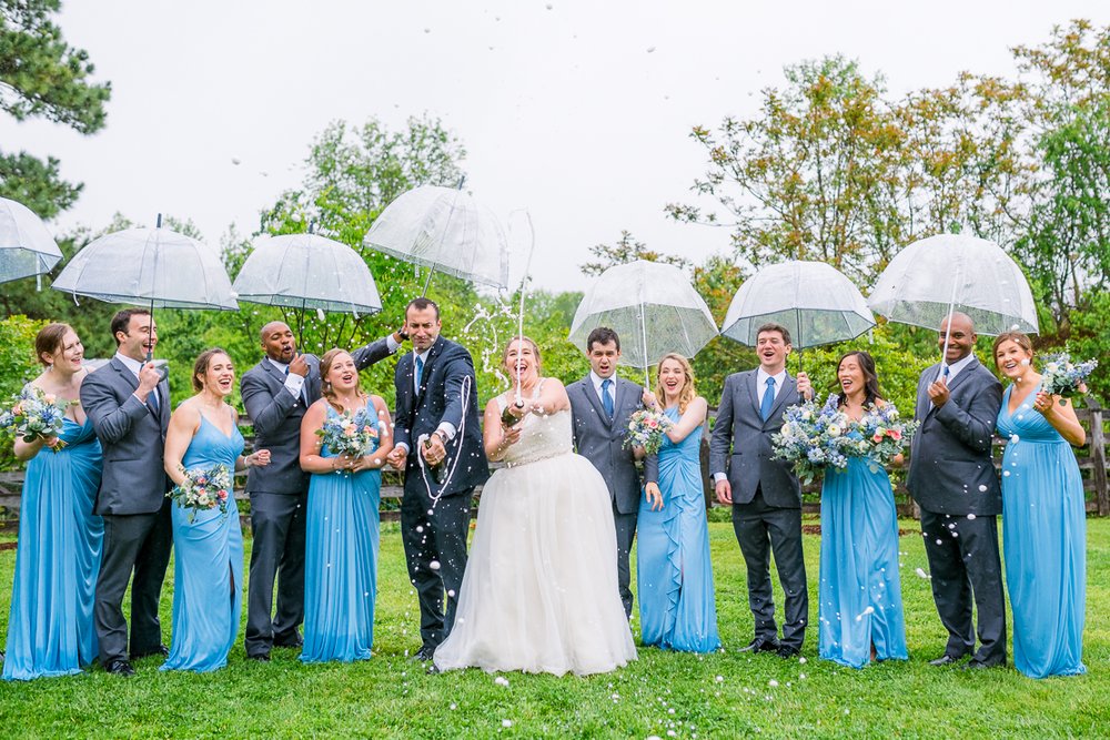 GlasgowFarm_RainWedding_Spring_FredericksburgWeddingphotographer_youseephotography_LeslieNick_blogpic264.jpg