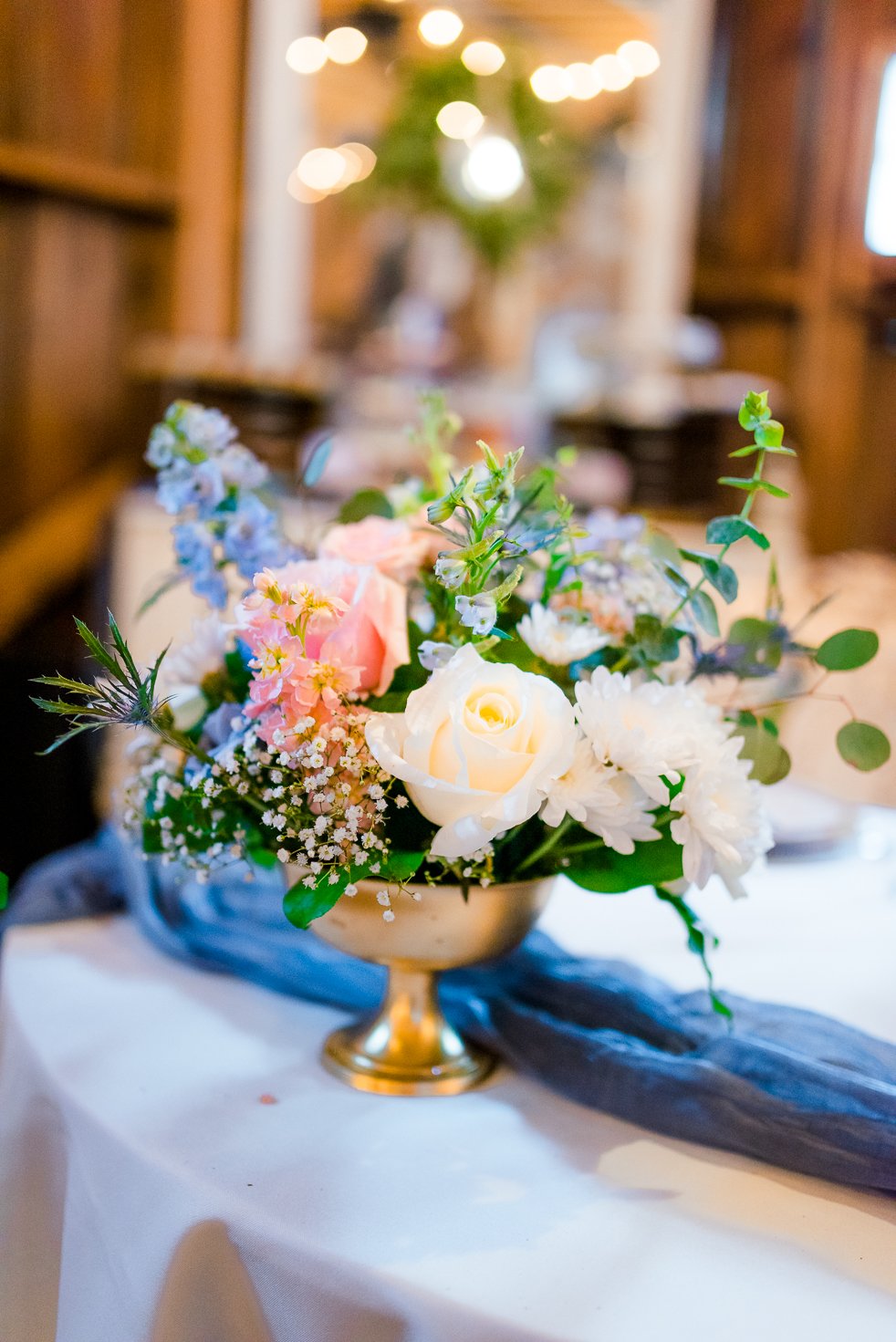 GlasgowFarm_RainWedding_Spring_FredericksburgWeddingphotographer_youseephotography_LeslieNick_blogpic85.jpg