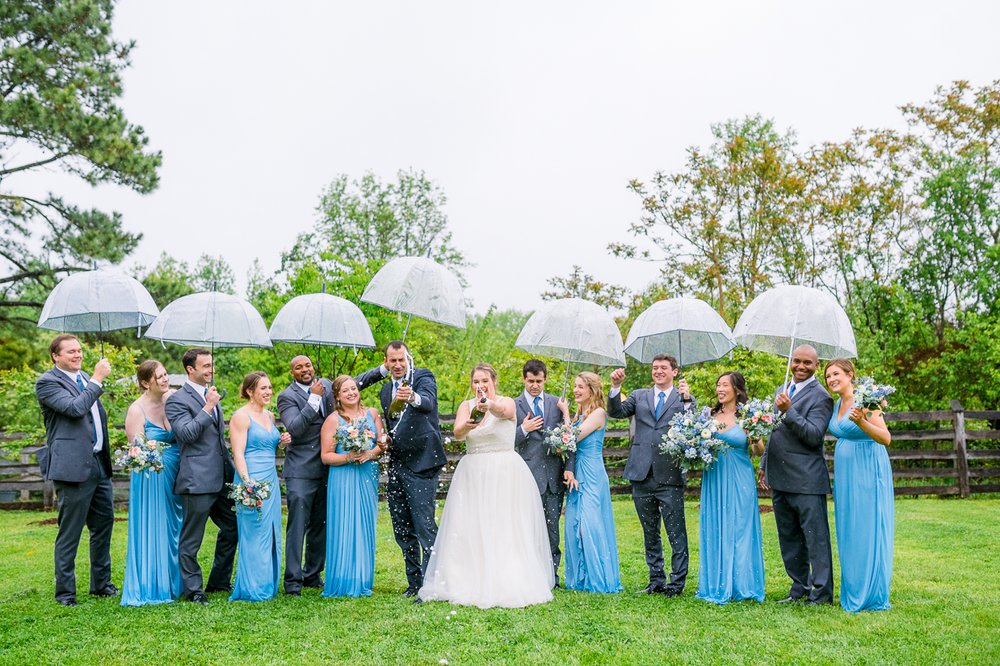 GlasgowFarm_RainWedding_Spring_FredericksburgWeddingphotographer_youseephotography_LeslieNick_blogpic227.jpg