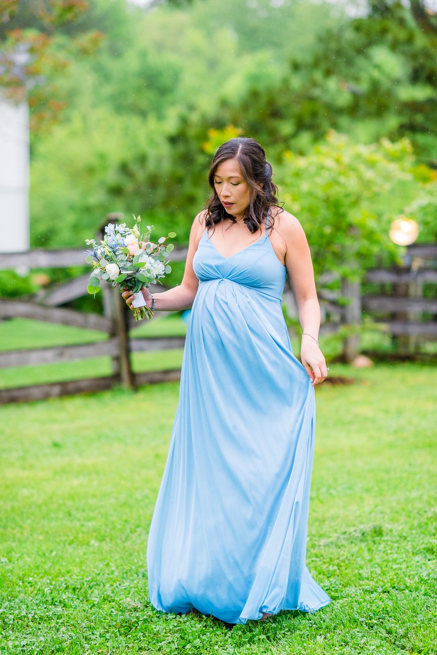 GlasgowFarm_RainWedding_Spring_FredericksburgWeddingphotographer_youseephotography_LeslieNick_blogpic339.jpg