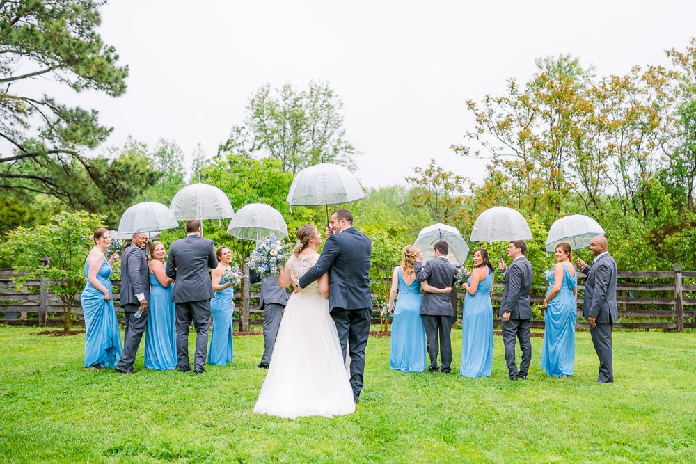 GlasgowFarm_RainWedding_Spring_FredericksburgWeddingphotographer_youseephotography_LeslieNick_blogpic224.jpg