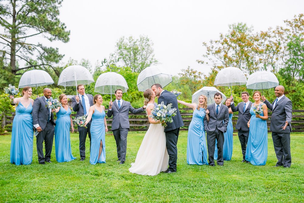 GlasgowFarm_RainWedding_Spring_FredericksburgWeddingphotographer_youseephotography_LeslieNick_blogpic215.jpg