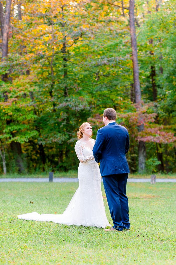 PrinceWilliamCountyWedding_StFrancisOfAssisi_CatholicChurchWedding_FallColors_youseephotography_JT_pic123.jpg