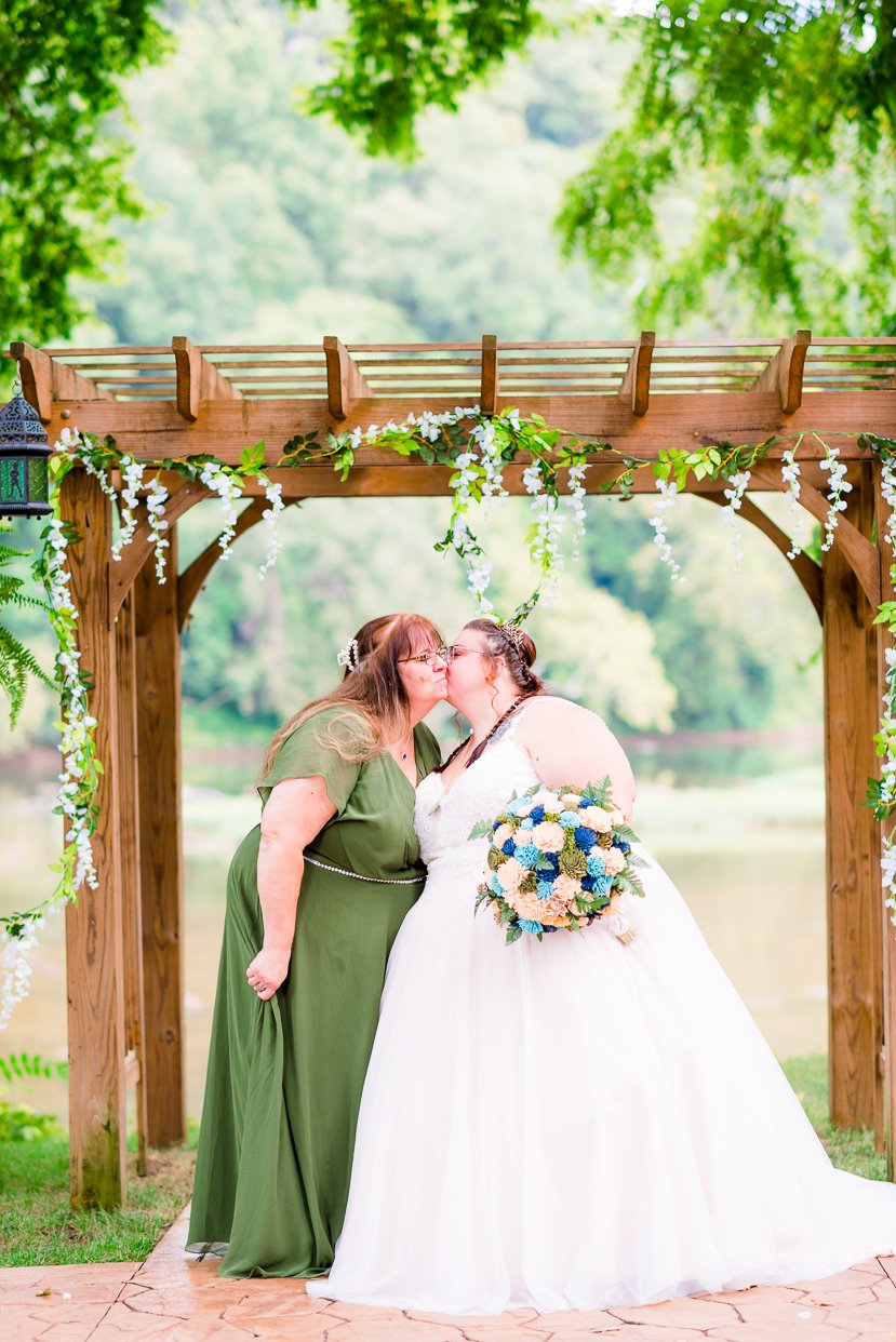 RiversideWeddingsByClore_FredericksburgWedding_youseephotography_LyndseyRoy_blog_pic28.jpg