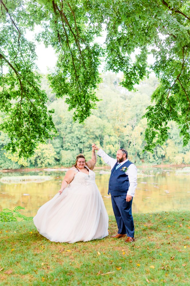 RiversideWeddingsByClore_FredericksburgWedding_youseephotography_LyndseyRoy_blog_pic88.jpg