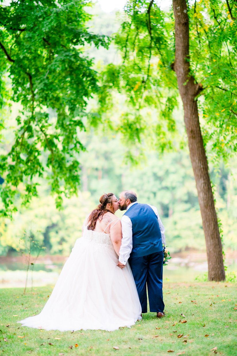 RiversideWeddingsByClore_FredericksburgWedding_youseephotography_LyndseyRoy_blog_pic98.jpg