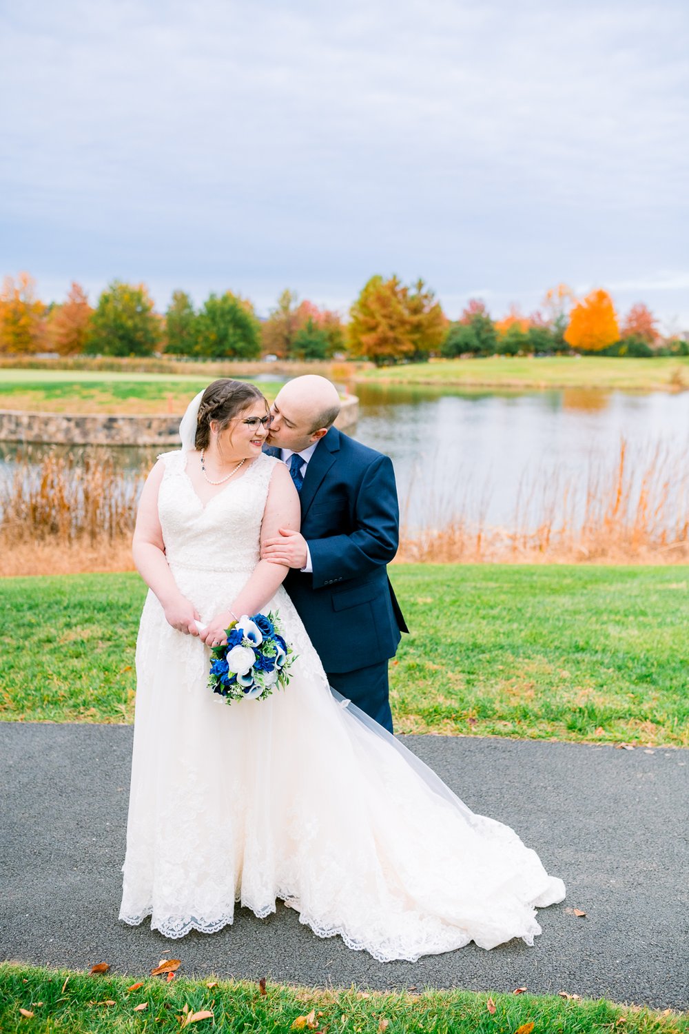 DominionValleyCountryClub_FallWedding_youseephotography_MargotNick_blogpic25.jpg