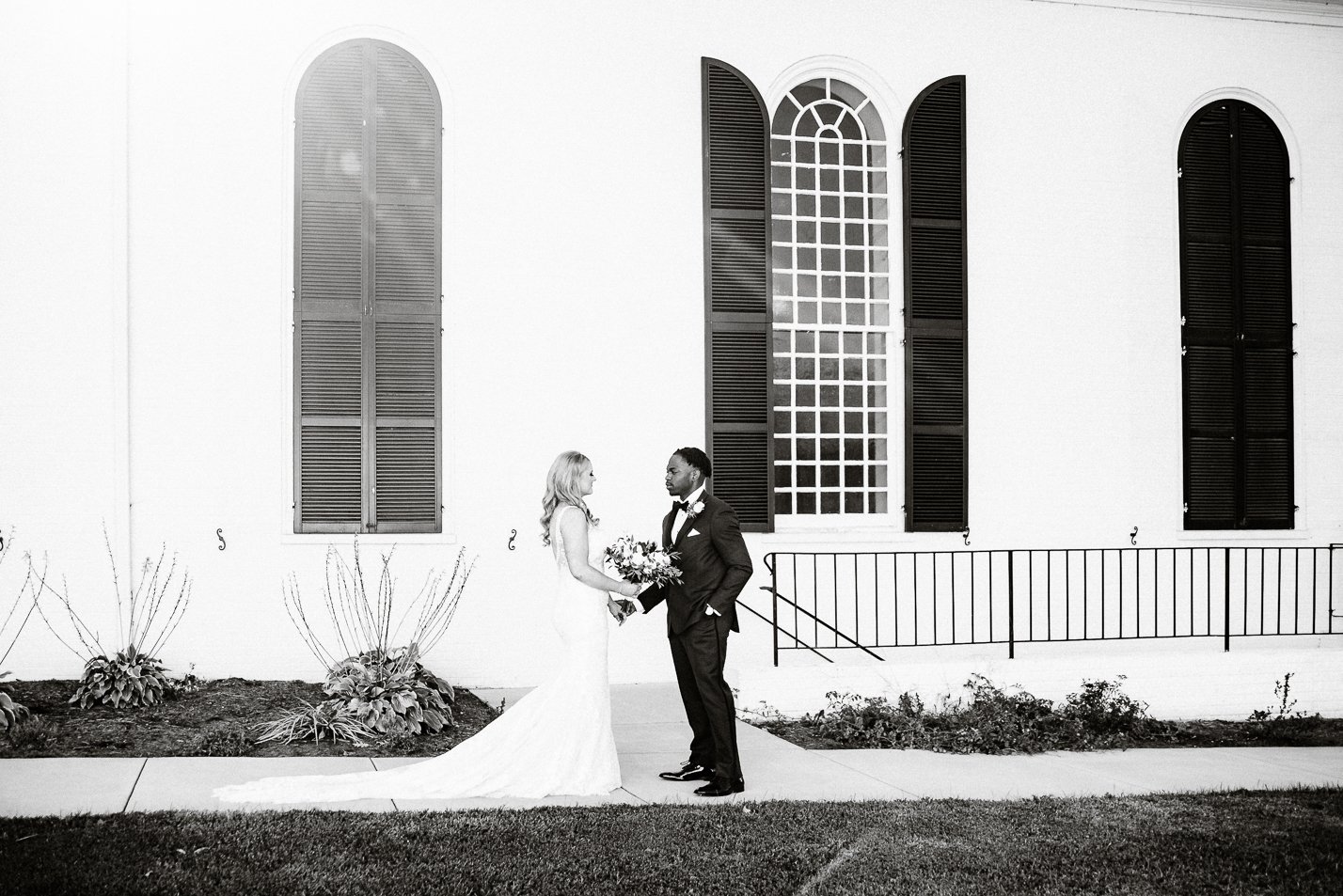 DowntownFredericksburgWedding_ChurchWedding_FallWedding_youseephotography_MeredithSteven_blogpic57.jpg