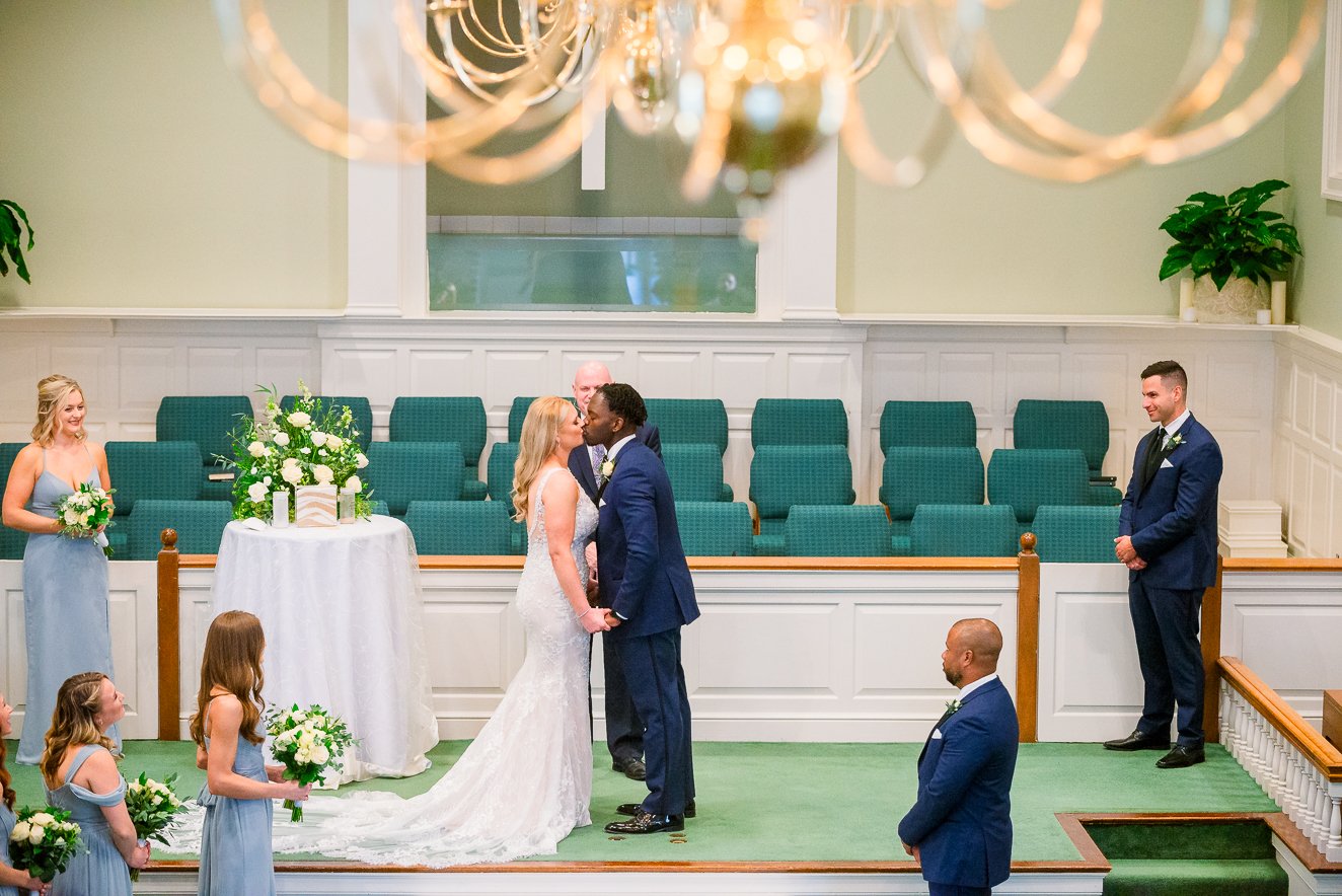 DowntownFredericksburgWedding_ChurchWedding_FallWedding_youseephotography_MeredithSteven_blogpic184.jpg