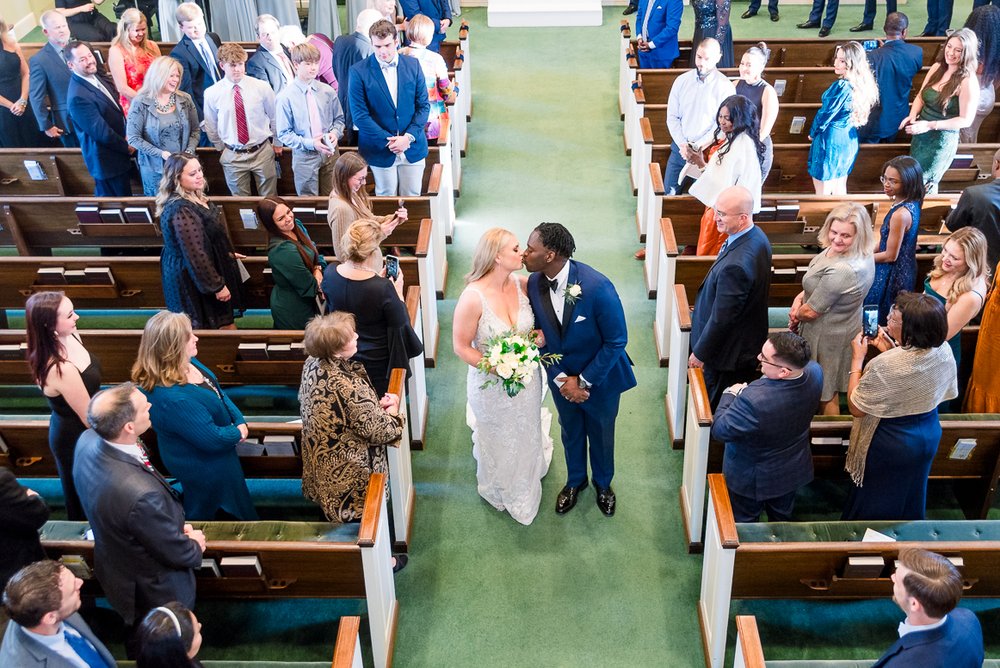 DowntownFredericksburgWedding_ChurchWedding_FallWedding_youseephotography_MeredithSteven_blogpic192.jpg