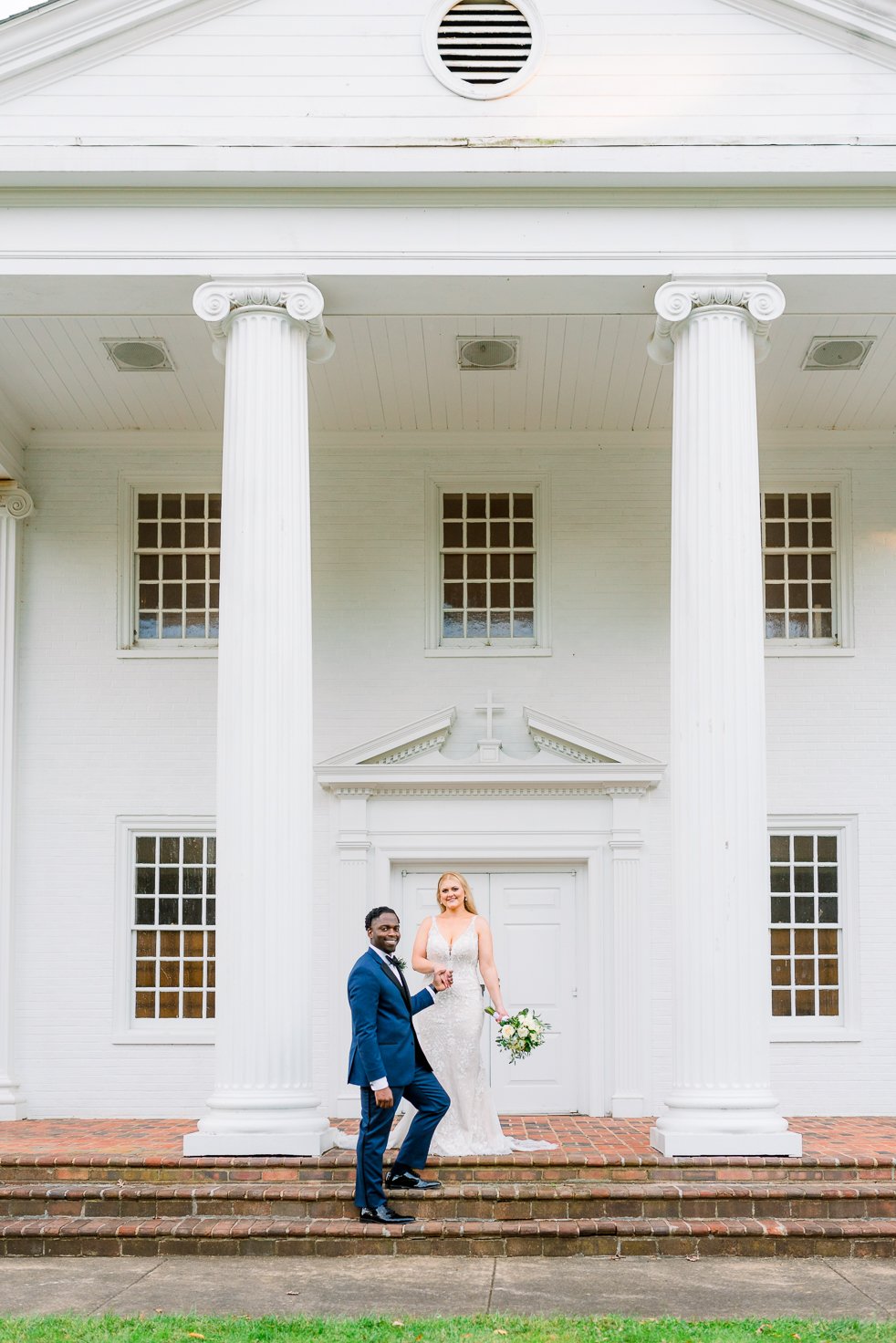 DowntownFredericksburgWedding_ChurchWedding_FallWedding_youseephotography_MeredithSteven_blogpic199.jpg