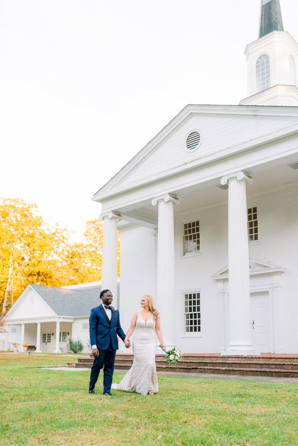 DowntownFredericksburgWedding_ChurchWedding_FallWedding_youseephotography_MeredithSteven_blogpic200.jpg