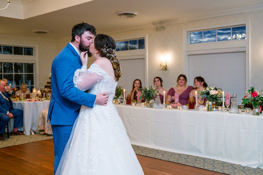 TheCoveAtFawnLake_FredericksburgWedding_StJudeChurchWedding_youseephotography_CarlyReace_blogpic240.jpg