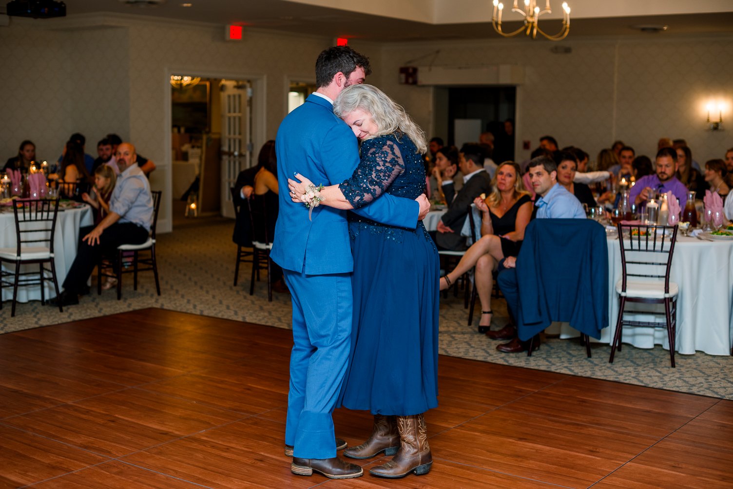 TheCoveAtFawnLake_FredericksburgWedding_StJudeChurchWedding_youseephotography_CarlyReace_blogpic248.jpg