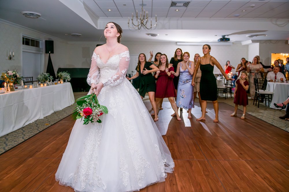 TheCoveAtFawnLake_FredericksburgWedding_StJudeChurchWedding_youseephotography_CarlyReace_blogpic266.jpg