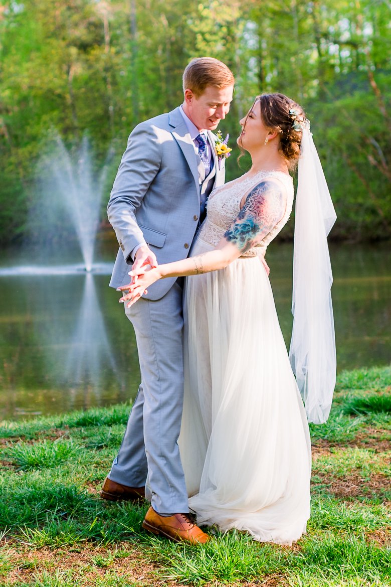 StevensonRidge_SpringWedding_FredericksburgWeddingPhotographer_youseephotography_NoelDavid_blog_pic155b.jpg