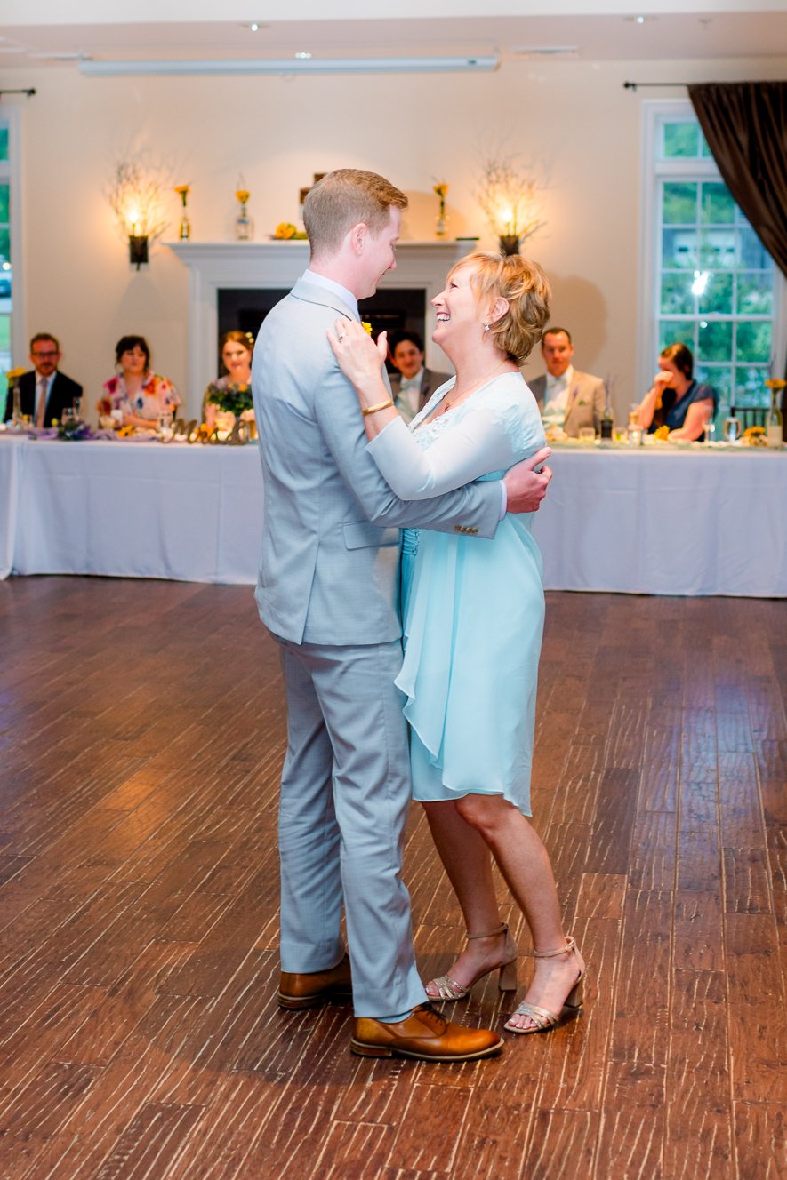 StevensonRidge_SpringWedding_FredericksburgWeddingPhotographer_youseephotography_NoelDavid_blog_pic166.jpg