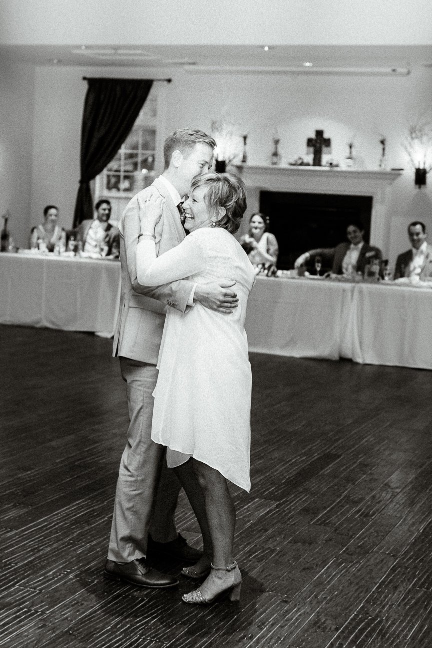 StevensonRidge_SpringWedding_FredericksburgWeddingPhotographer_youseephotography_NoelDavid_blog_pic167.jpg