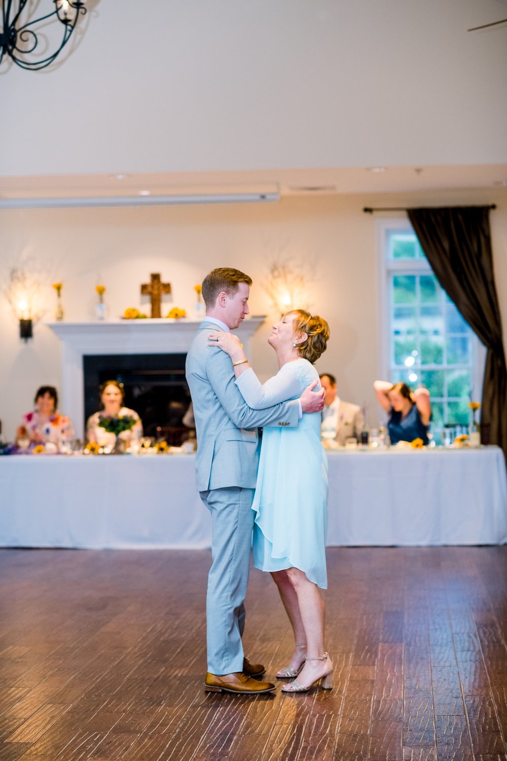 StevensonRidge_SpringWedding_FredericksburgWeddingPhotographer_youseephotography_NoelDavid_blog_pic168.jpg