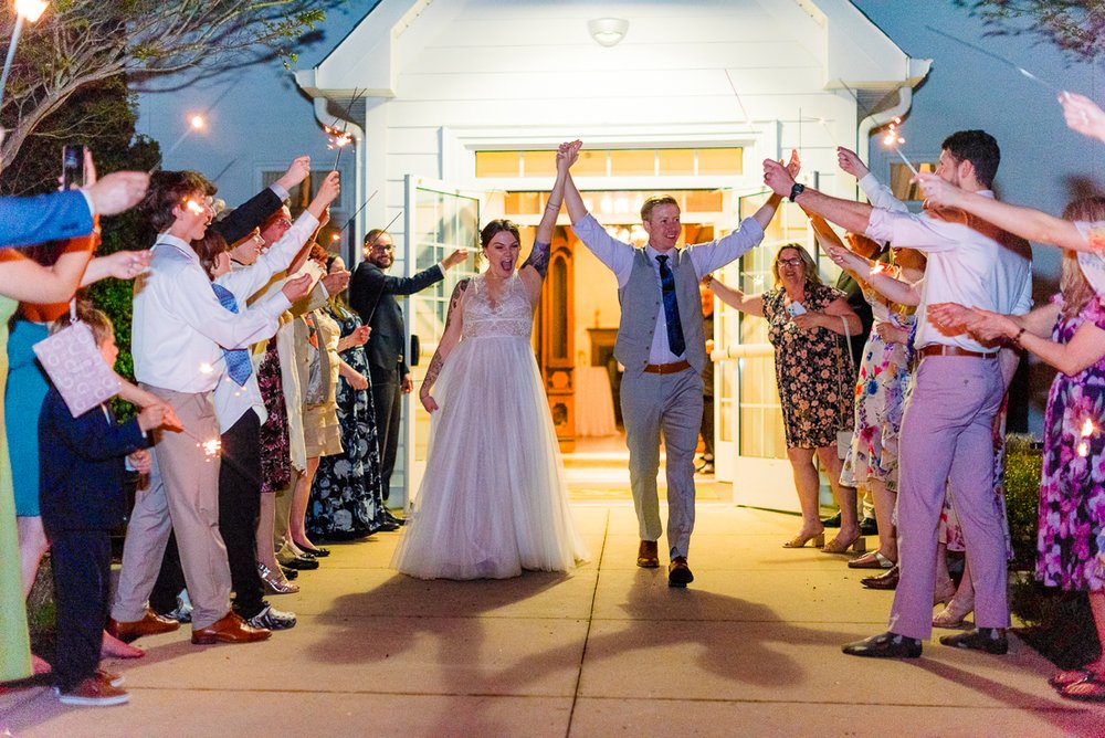 StevensonRidge_SpringWedding_FredericksburgWeddingPhotographer_youseephotography_NoelDavid_blog_pic181.jpg