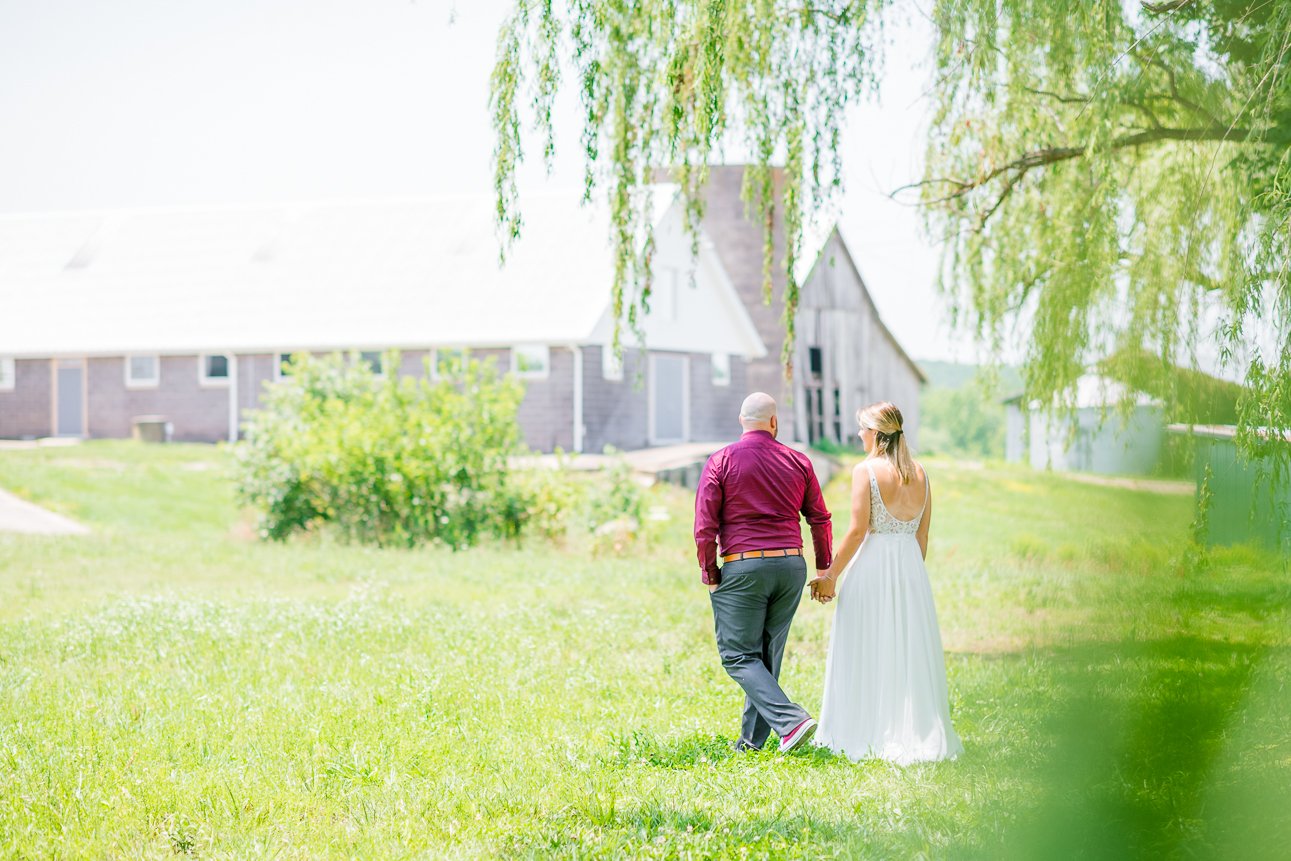 FredericksburgWeddingPhotographer_Elopement_Summer_lightandairy_youseephotography_ChrisSarah_pic00031.jpg