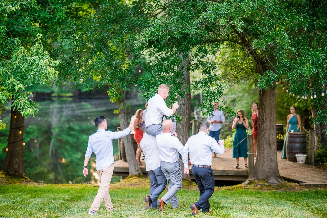 BellePleasure_SummerWedding_FredericksburgWeddingPhotographer_youseephotography_BrandiDevin_blog_pic204.jpg